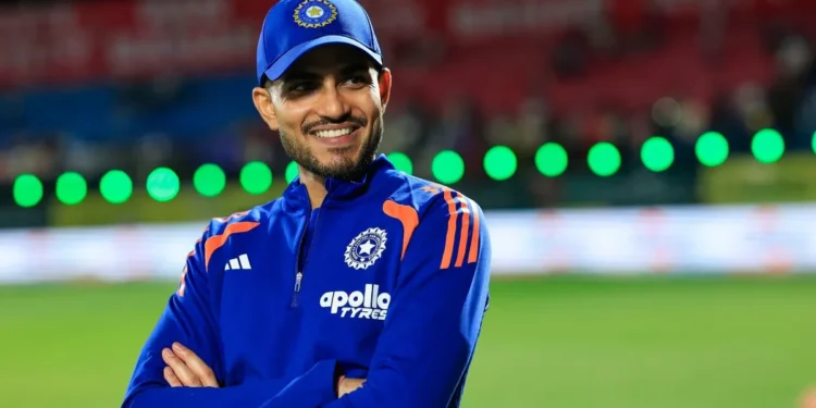 Shubman Gill Hit on Elbow Ahead of India’s First ODI vs West Indies